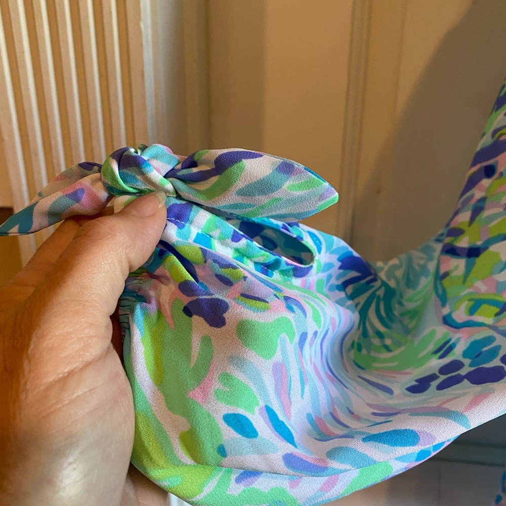 Lilly Pulitzer Size Medium Top
